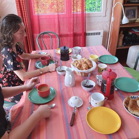 Domi Et Les Chats Barbezieres Luaran gambar