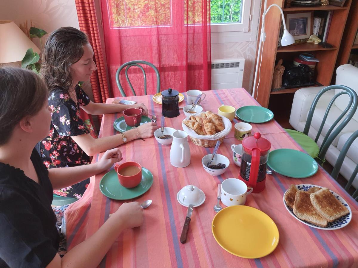Domi Et Les Chats Barbezieres Luaran gambar
